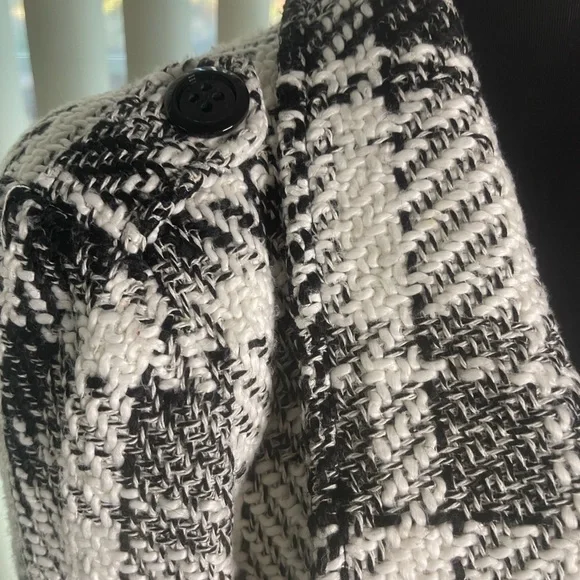 Iz Byer Black and White Trench Coat - Picture 7 of 12